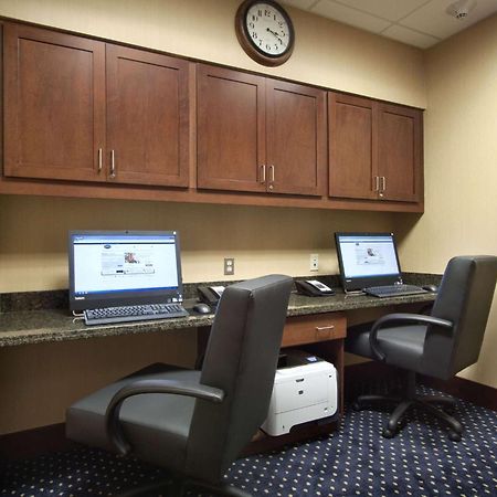 Hampton Inn & Suites Чарлс Таун Екстериор снимка